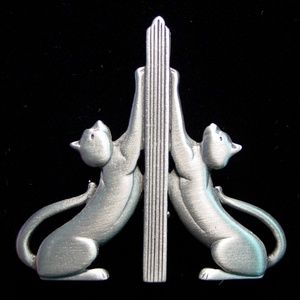COPY - 🆕 Jonette Jewelry 'Cat Bookends' Pin Brooch